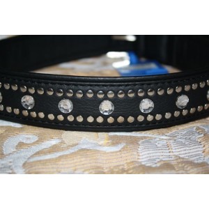 Collier avec strass et clous pour dogue allemand Collier avec strass et clous pour dogue allemand