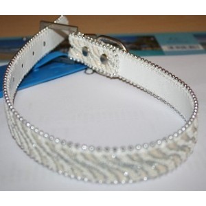 Collier FEERIE blanc collier fantaisie en simili-cuir,  avec sa farandole de paillettes en camaïeu