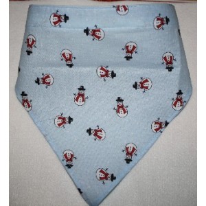 Bandana bleu ciel avec motif "bonhomme de neige"